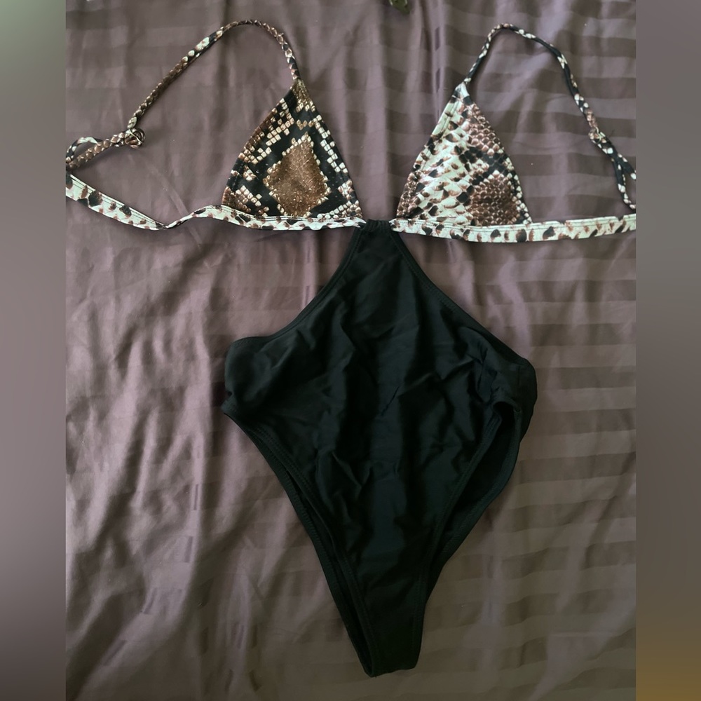 One piece swimsuit